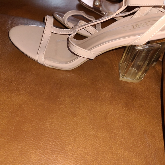 High strapping Sandal - Picture 7 of 12